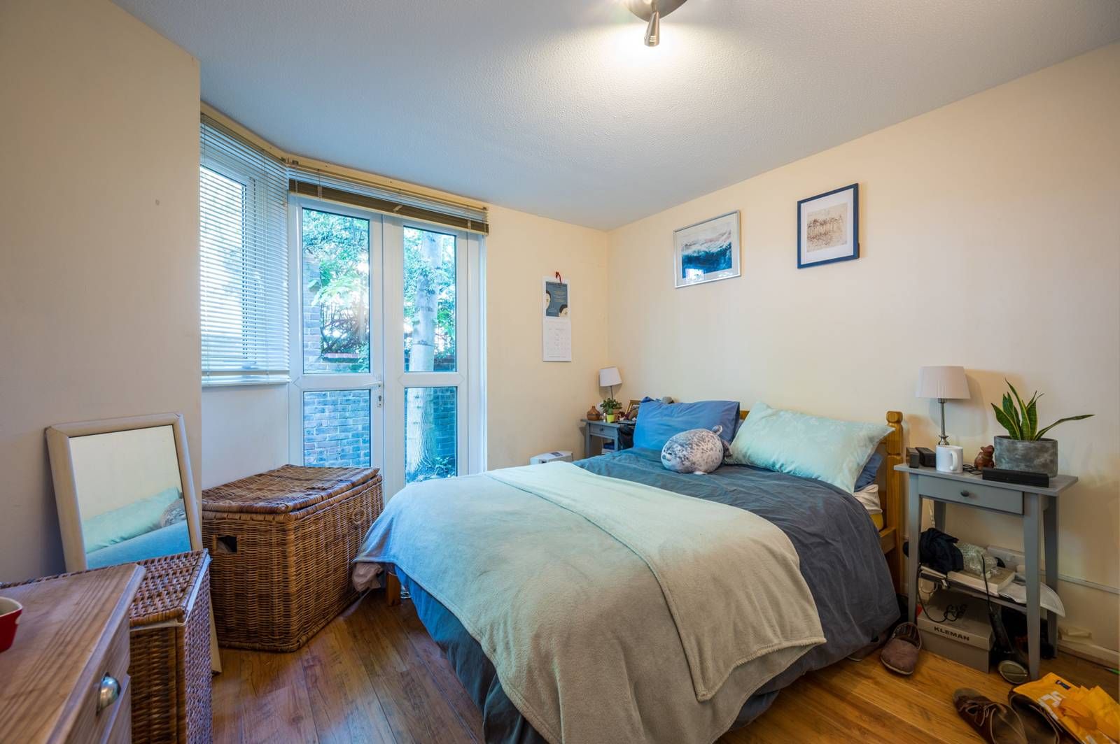 Listowel Close Oval London SW9