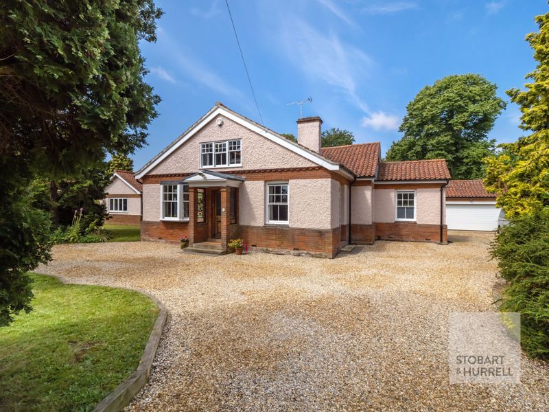 5 bed detached house for sale in Norwich Road, North Walsham, Norfolk
