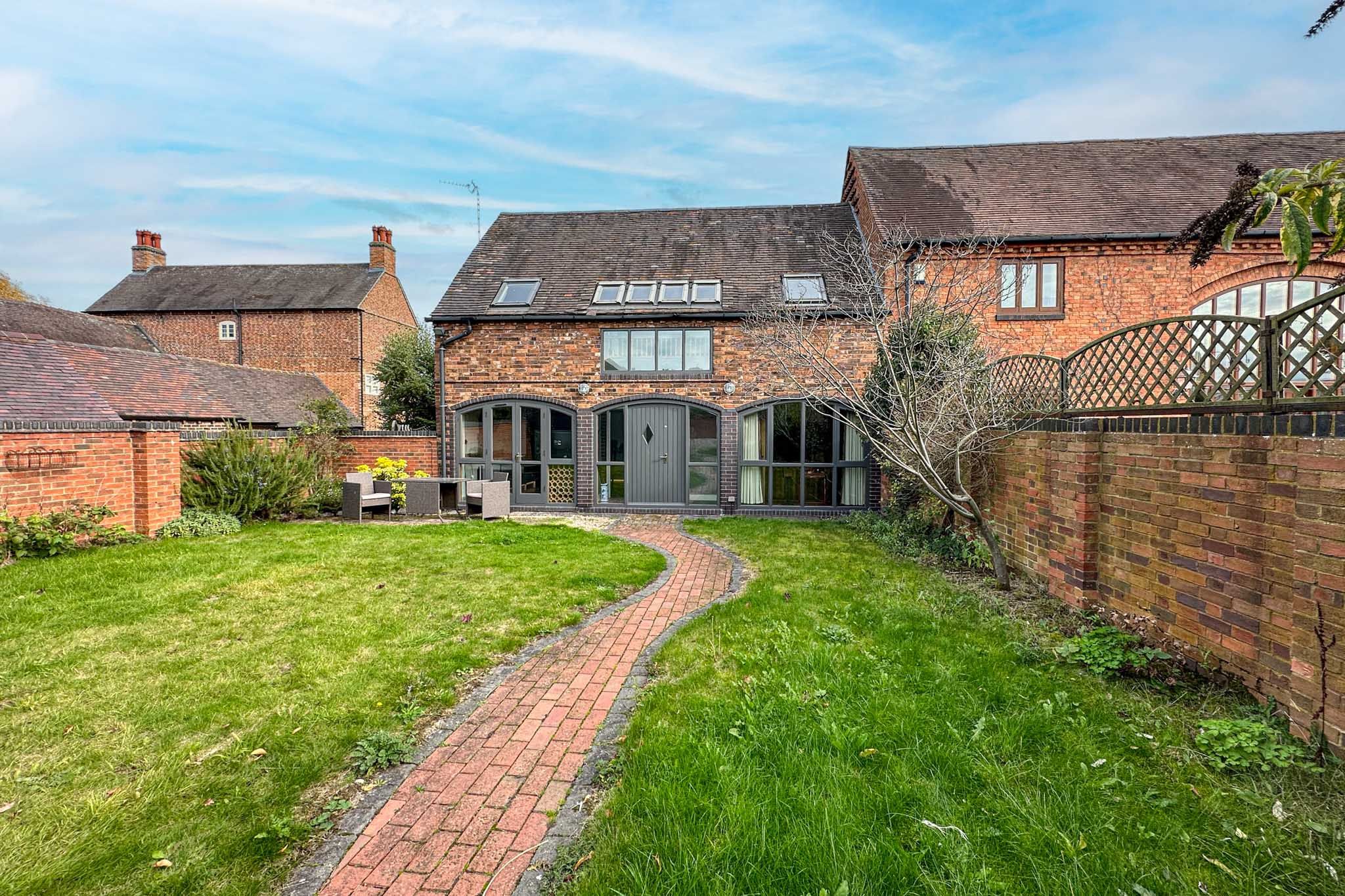 3 bed barn conversion for sale in Blackgreaves Lane, Lea Marston