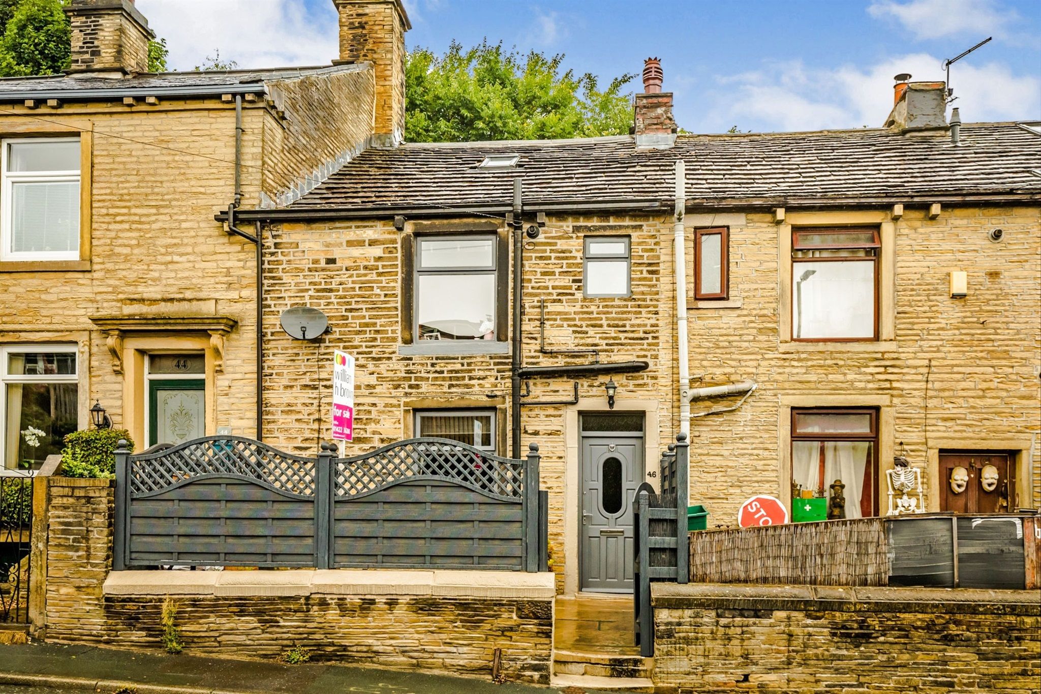 2 bed terraced house for sale in Cain Lane, Southowram, Halifax HX3