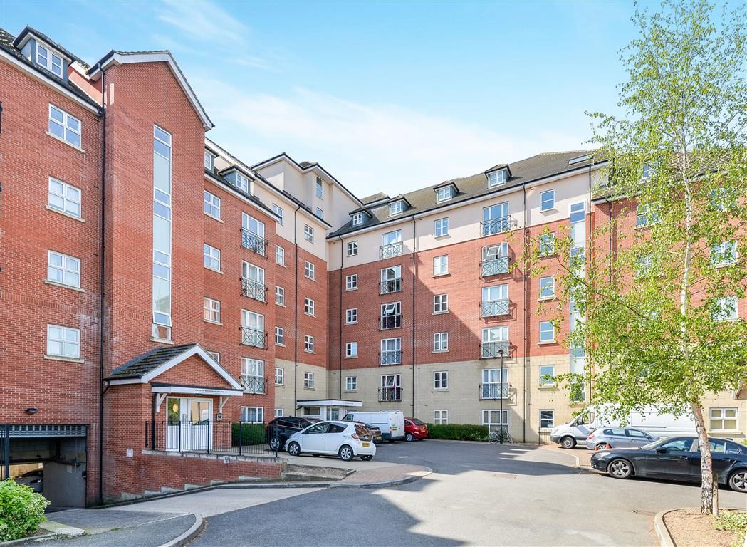 2 bed flat for sale in Palgrave Road, Bedford MK42 Zoopla
