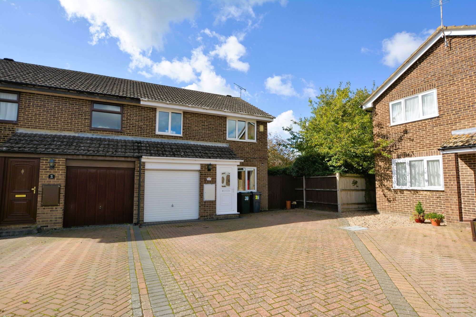 3 bed end terrace house for sale in Juniper Close, Ashford TN23 Zoopla