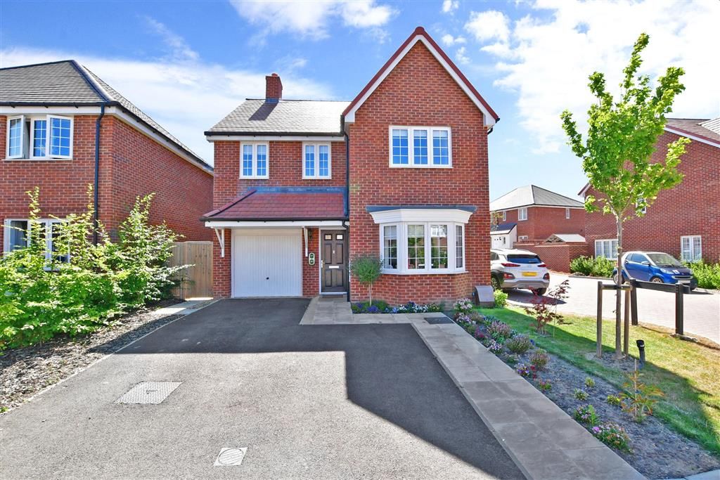 4 bed detached house for sale in Atherall Drive, Paddock Wood