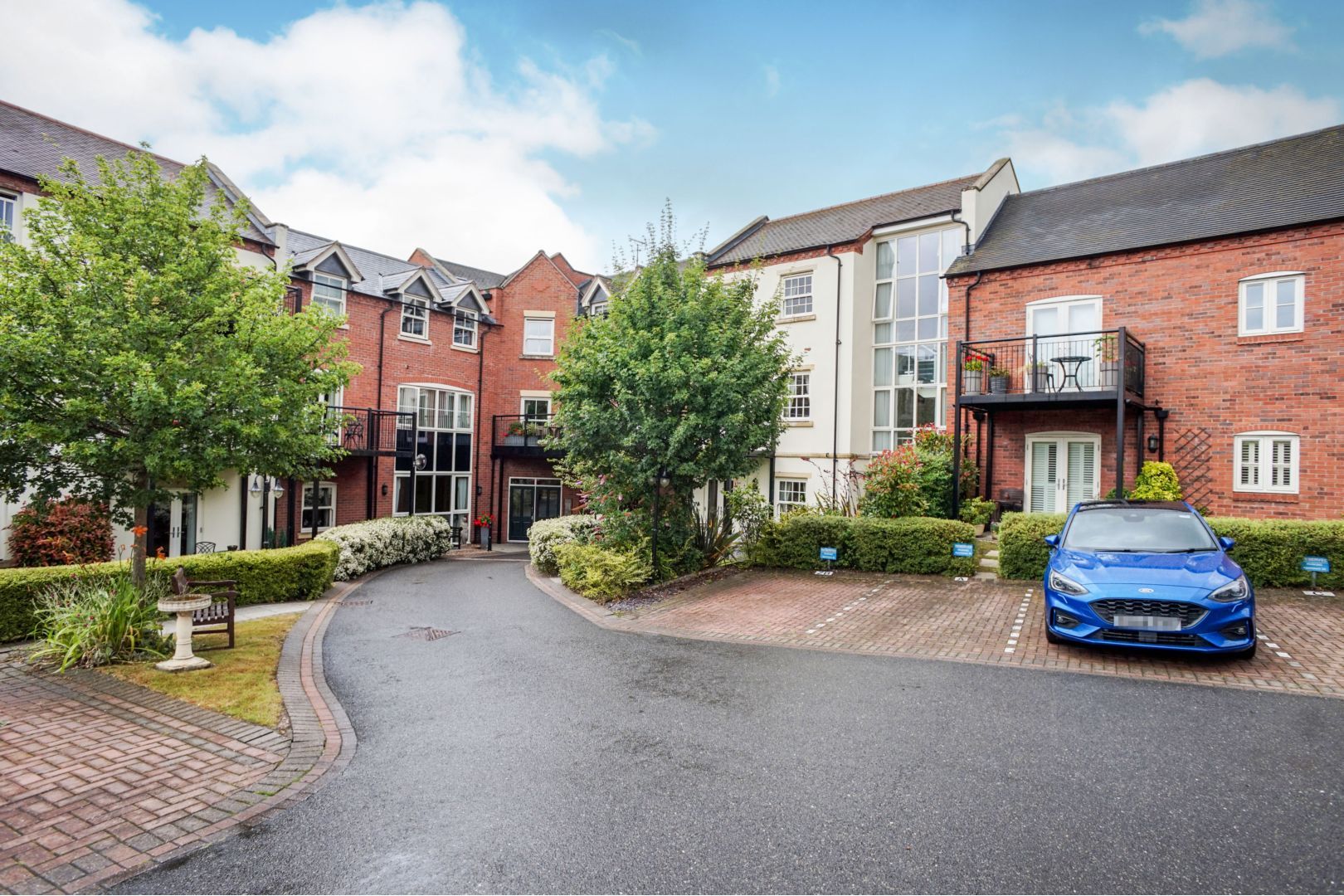 2 bed flat for sale in Burton Street, Tutbury, BurtonOnTrent DE13 Zoopla