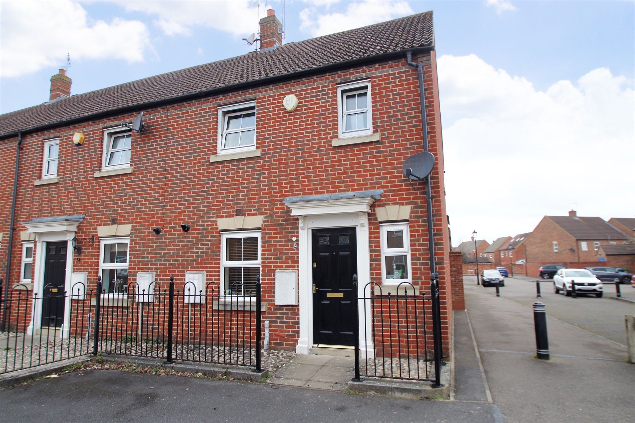 Firecrest Way, Fairford Leys, Aylesbury HP19  