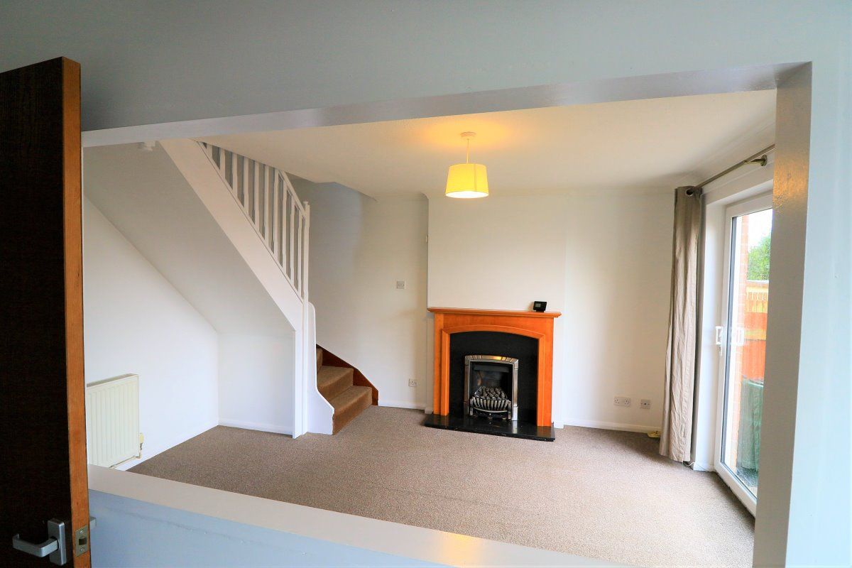 2 bed terraced house to rent in Doddridge Close, Plymstock, Plymouth