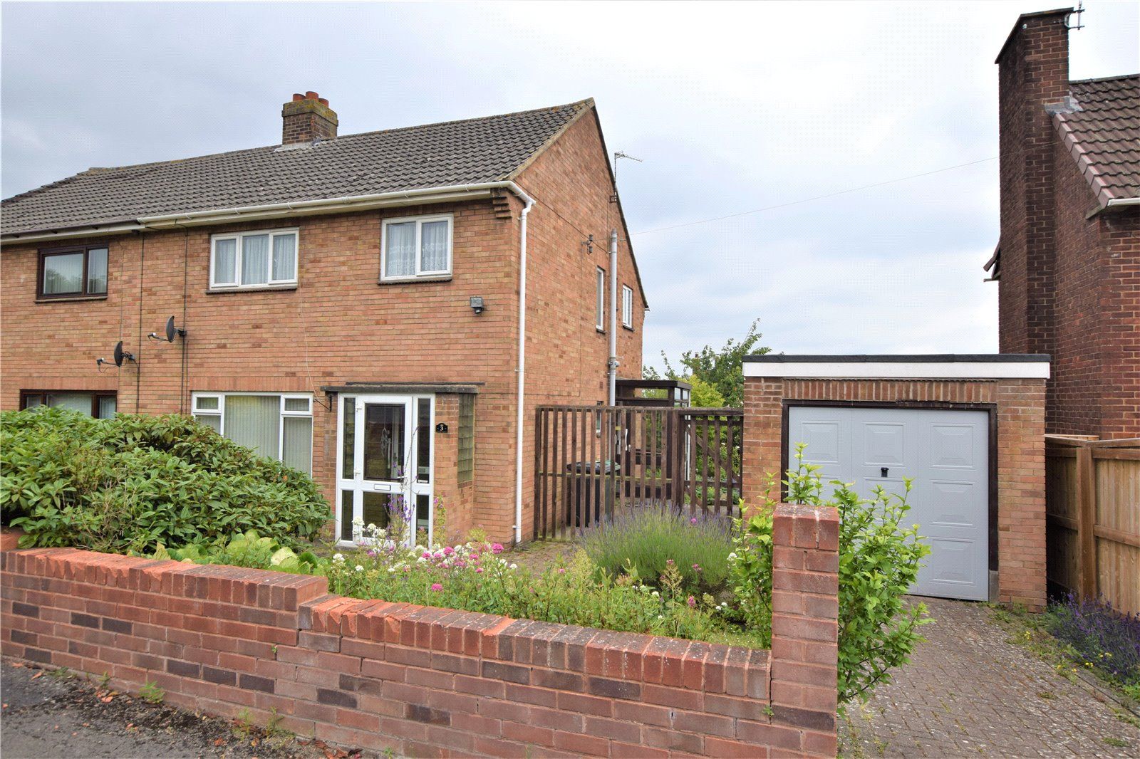 3 bed semidetached house for sale in Cowley Road, Tuffley, Gloucester