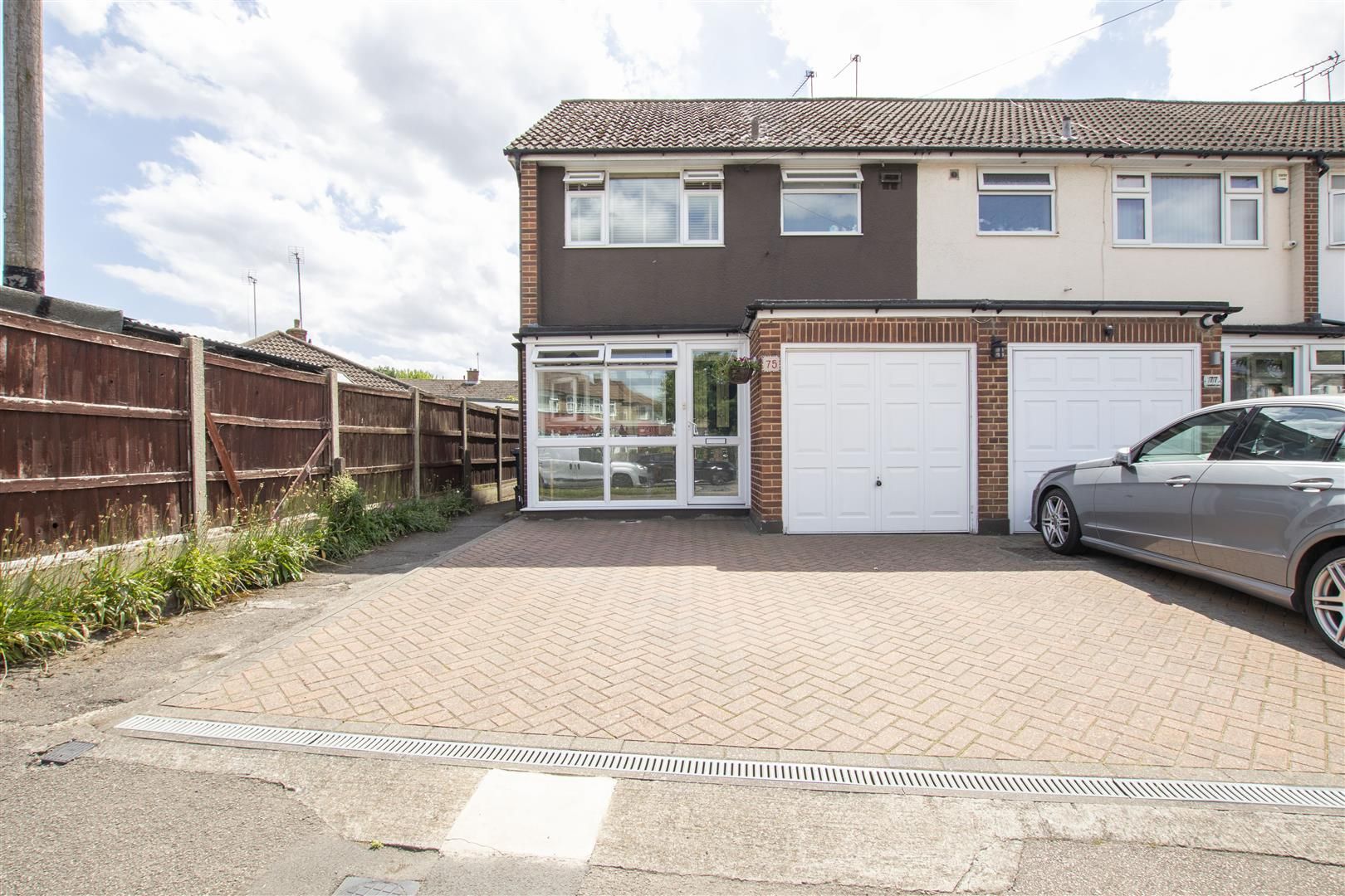 3 bed end terrace house for sale in Longfield Lane, Cheshunt, Waltham