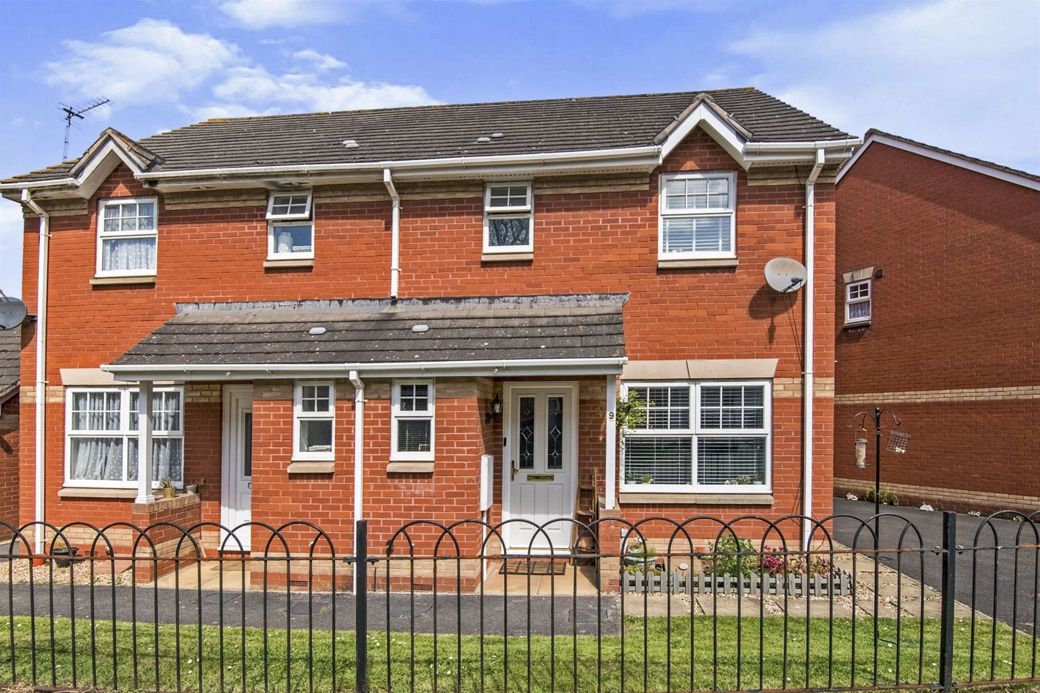 3 bed semidetached house for sale in Knights Crescent, Exeter EX2 Zoopla