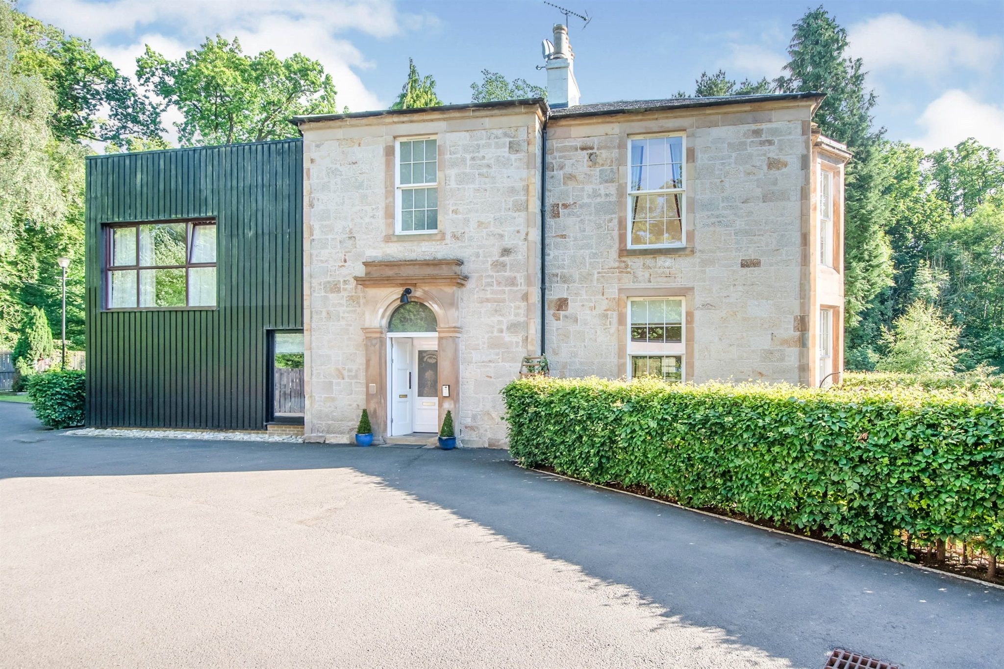 Linn Park, Netherlee, Glasgow G44  