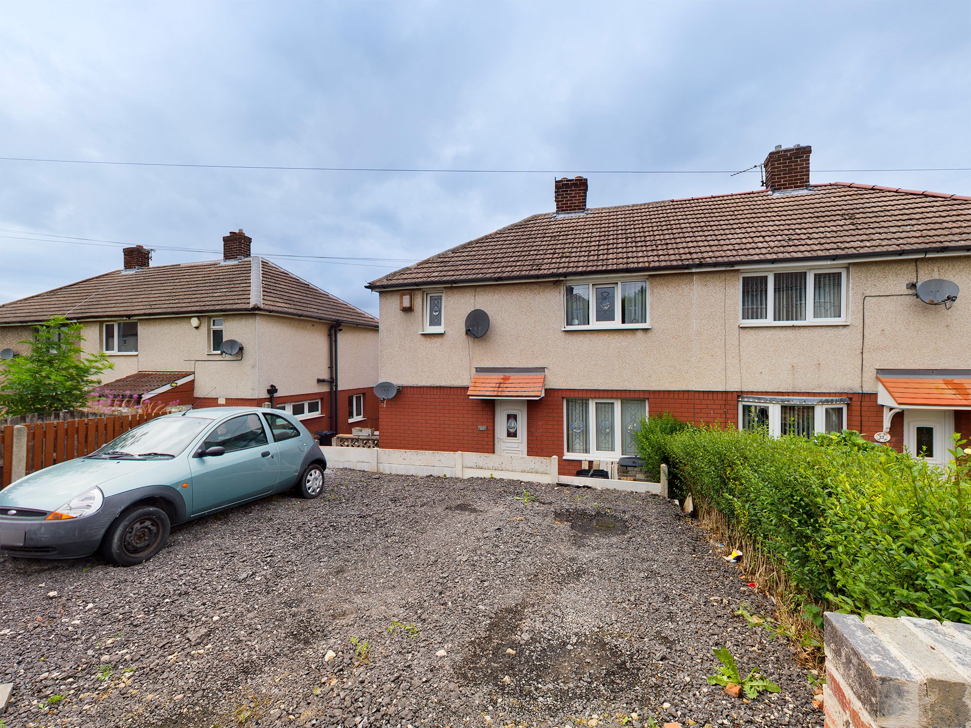 3 bed semidetached house for sale in Raymond Avenue, Grimethorpe