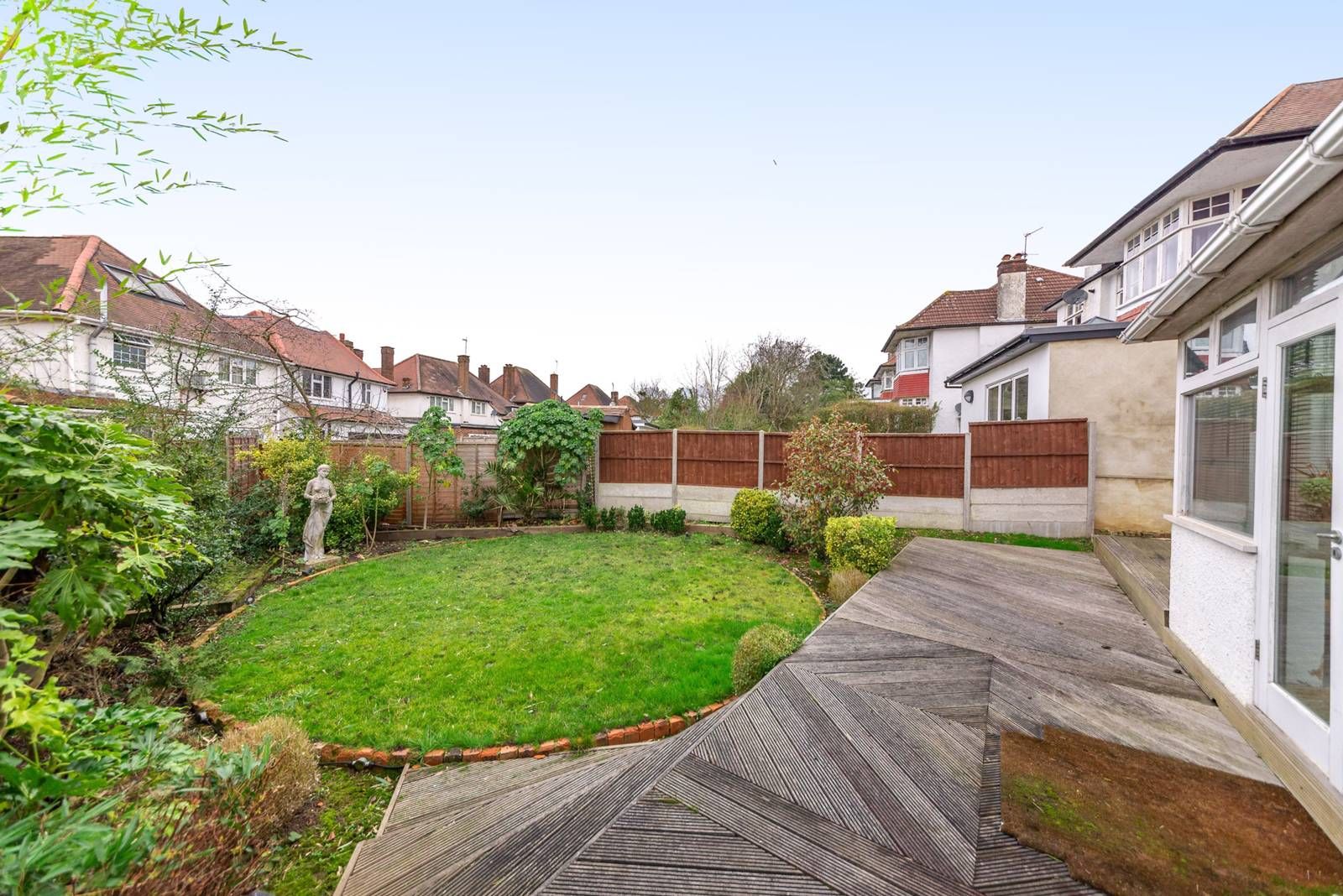 6 bed detached house to rent in Barn Rise, Wembley Park, Wembley HA9