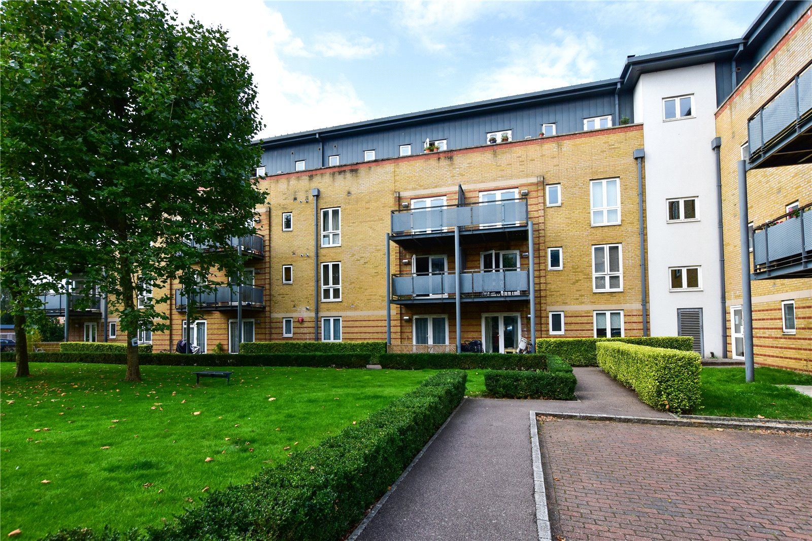 Central Heights, Manhattan Avenue, Watford, Hertfordshire WD18  