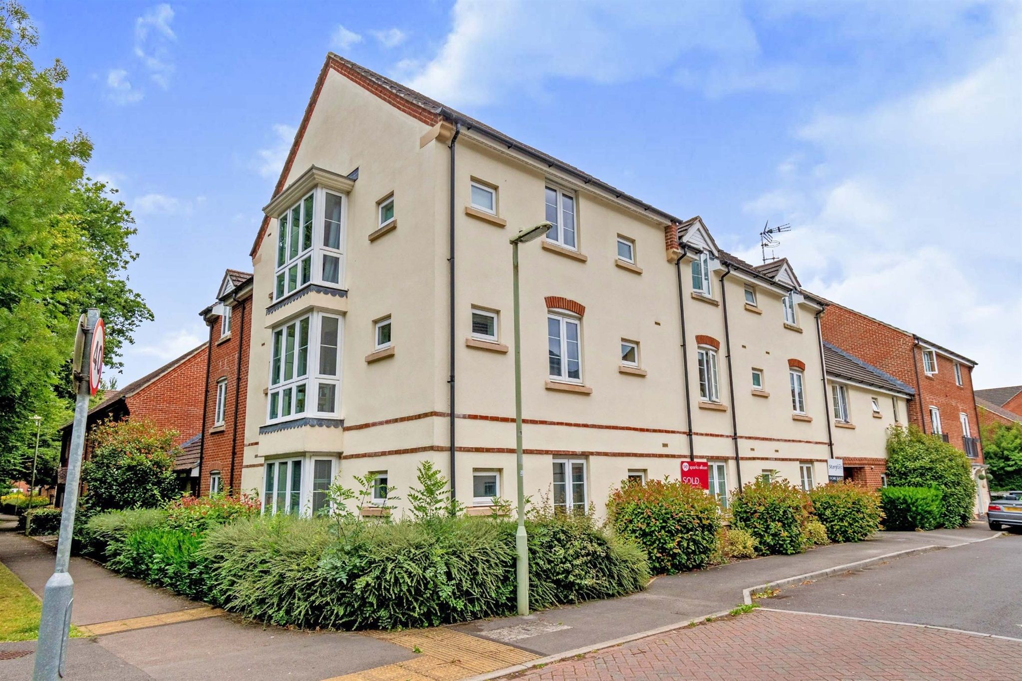 2 bed property for sale in Crestwood View, Eastleigh SO50 Zoopla