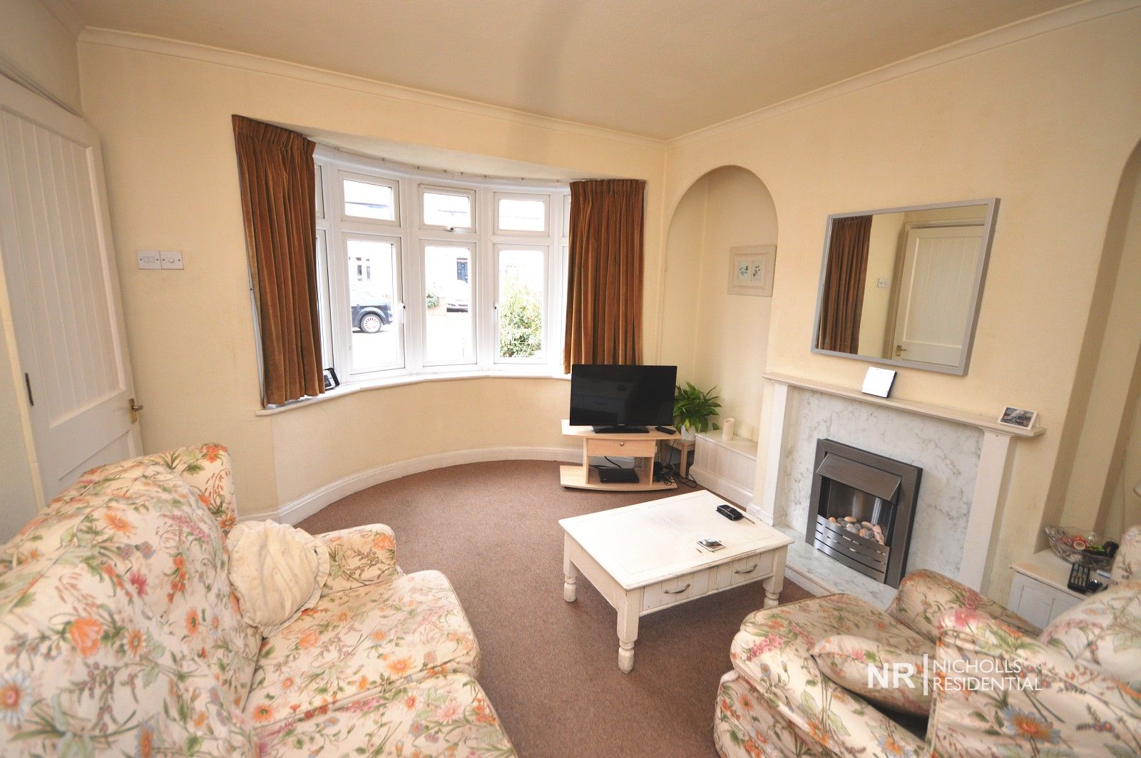 3 bed end terrace house for sale in Egham Crescent, Cheam, Sutton