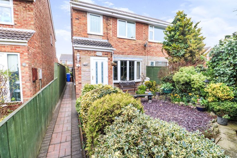 3 bed semidetached house for sale in Jellison Walk, Keyingham, Hull