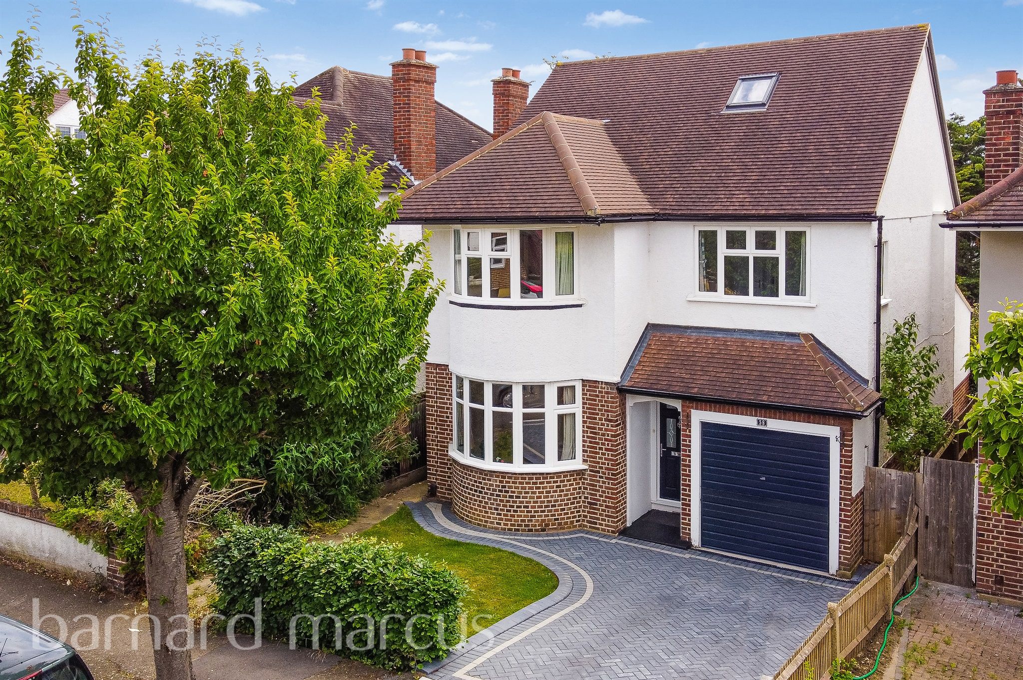 5 bed detached house for sale in Chiltern Drive, Berrylands, Surbiton