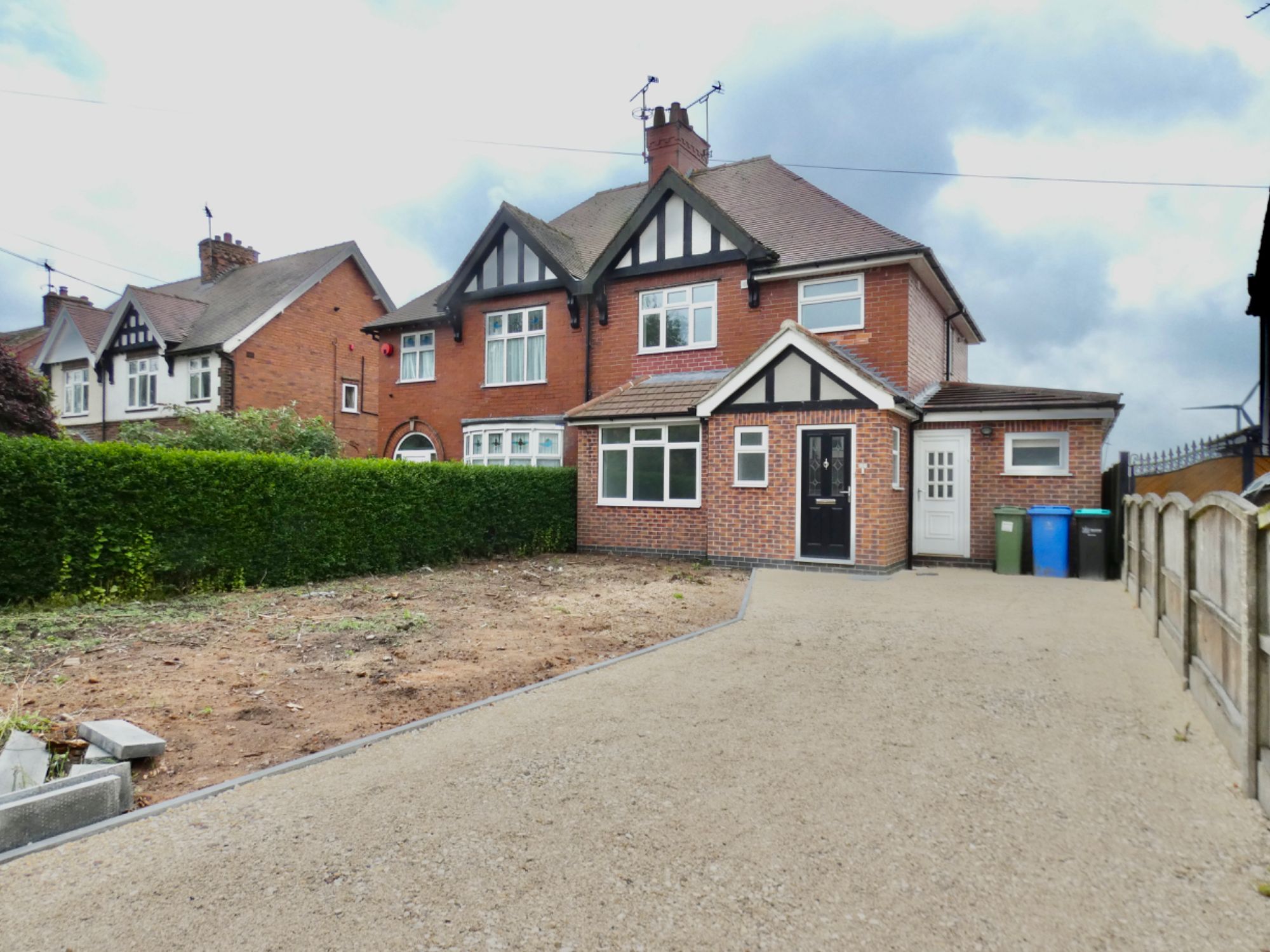 4 bed semidetached house for sale in Southwell Road East, Rainworth