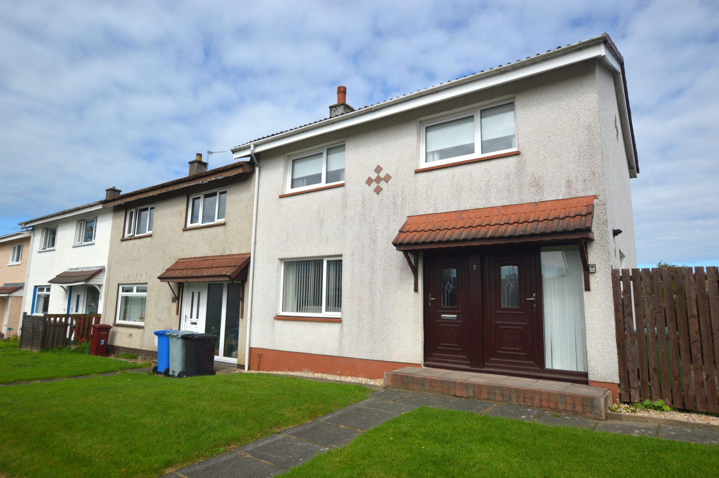 3 bed end terrace house for sale in Wynyard Green, East Kilbride