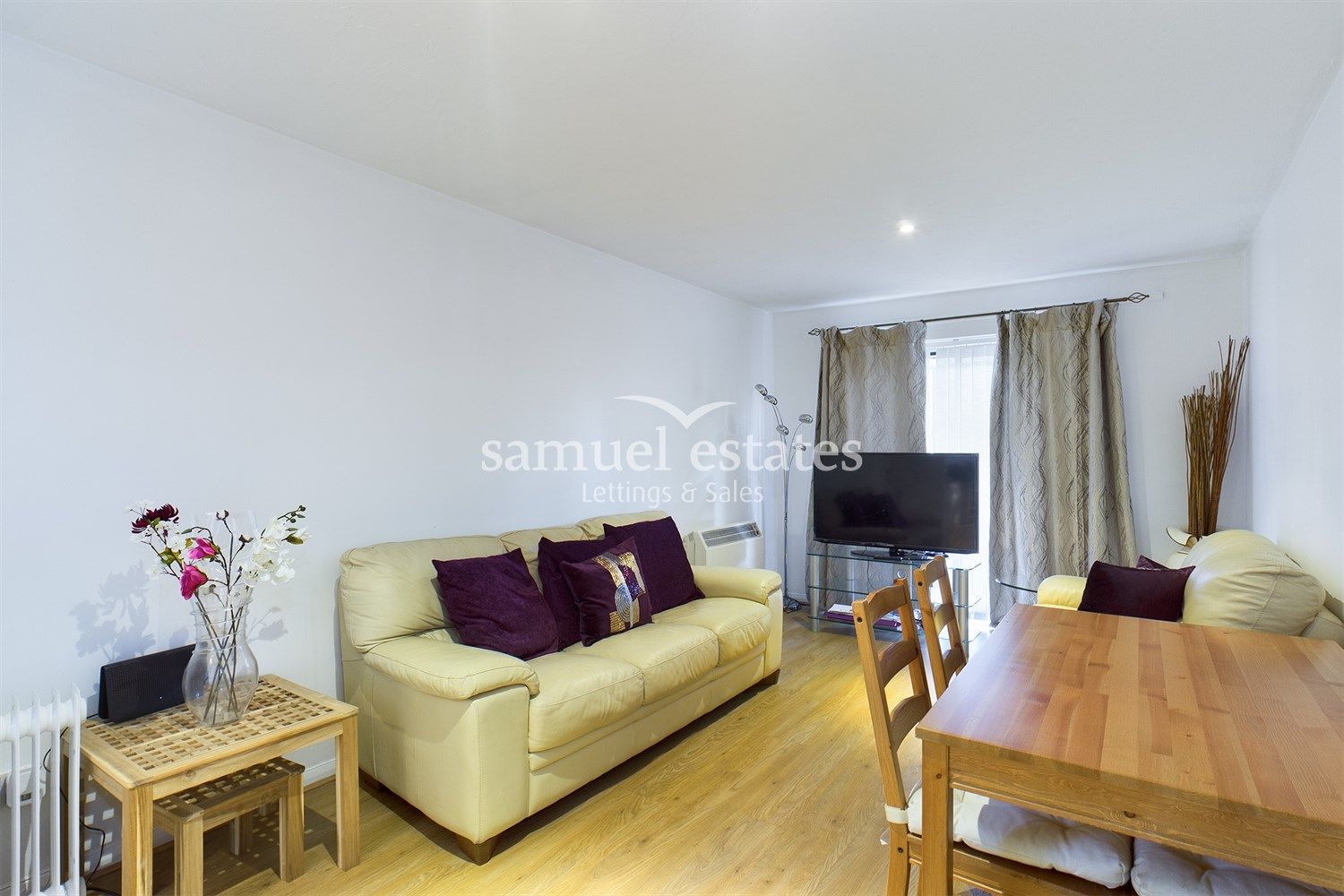 1 bed flat to rent in Heathfield Drive, Mitcham CR4 Zoopla