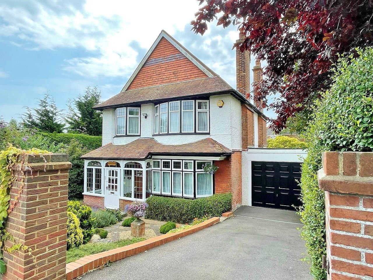 3 bed detached house for sale in Pashley Down, East Dean Road