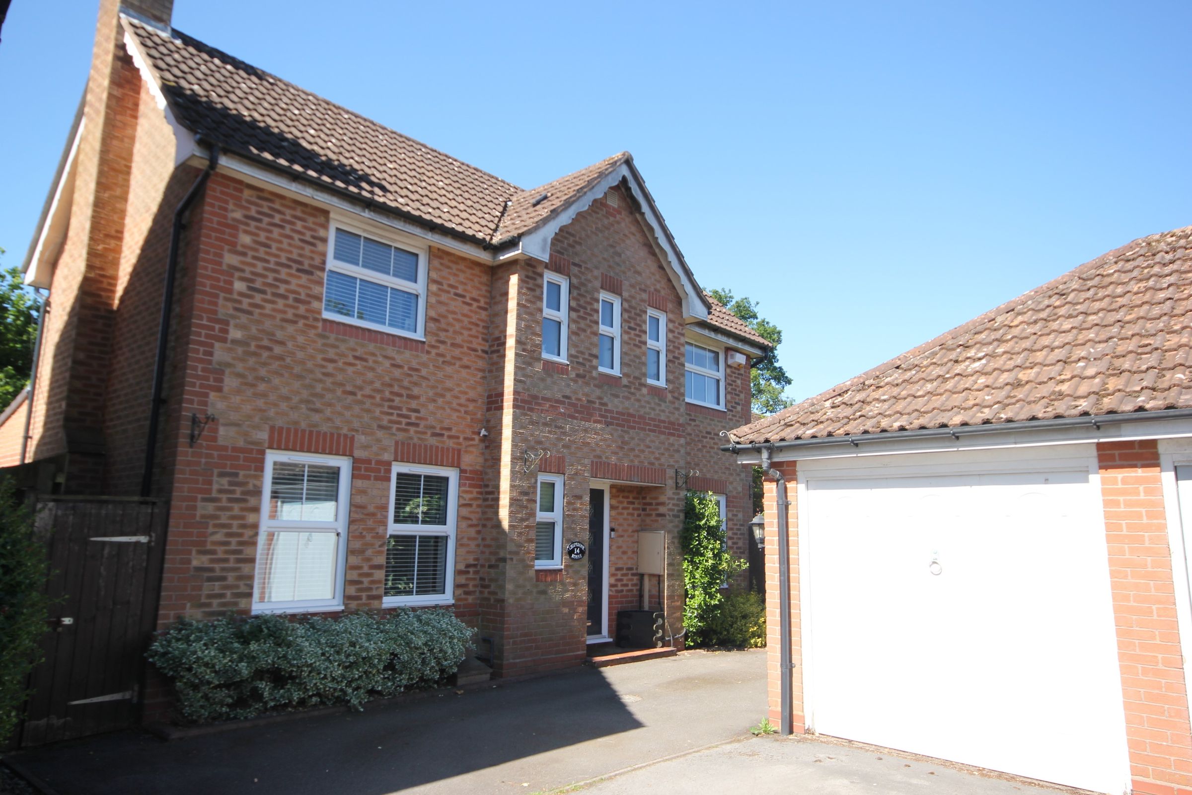 Chipstone Close, Hillfield, Solihull B91  