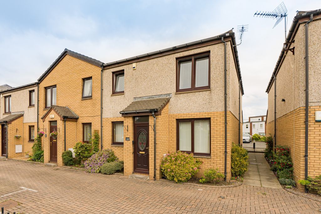 323 Colinton Mains Drive, Edinburgh EH13  