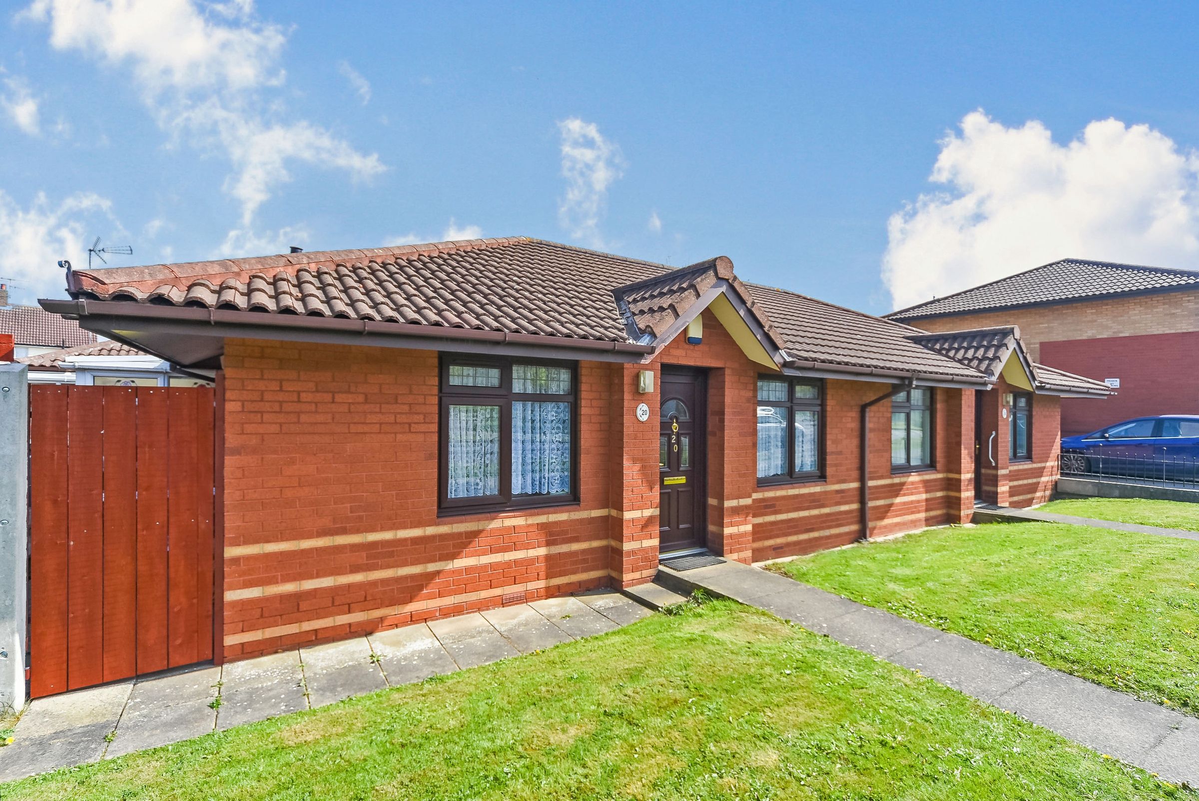 2 bed bungalow for sale in Staveley Road, Hull, East Yorkshire HU9 Zoopla