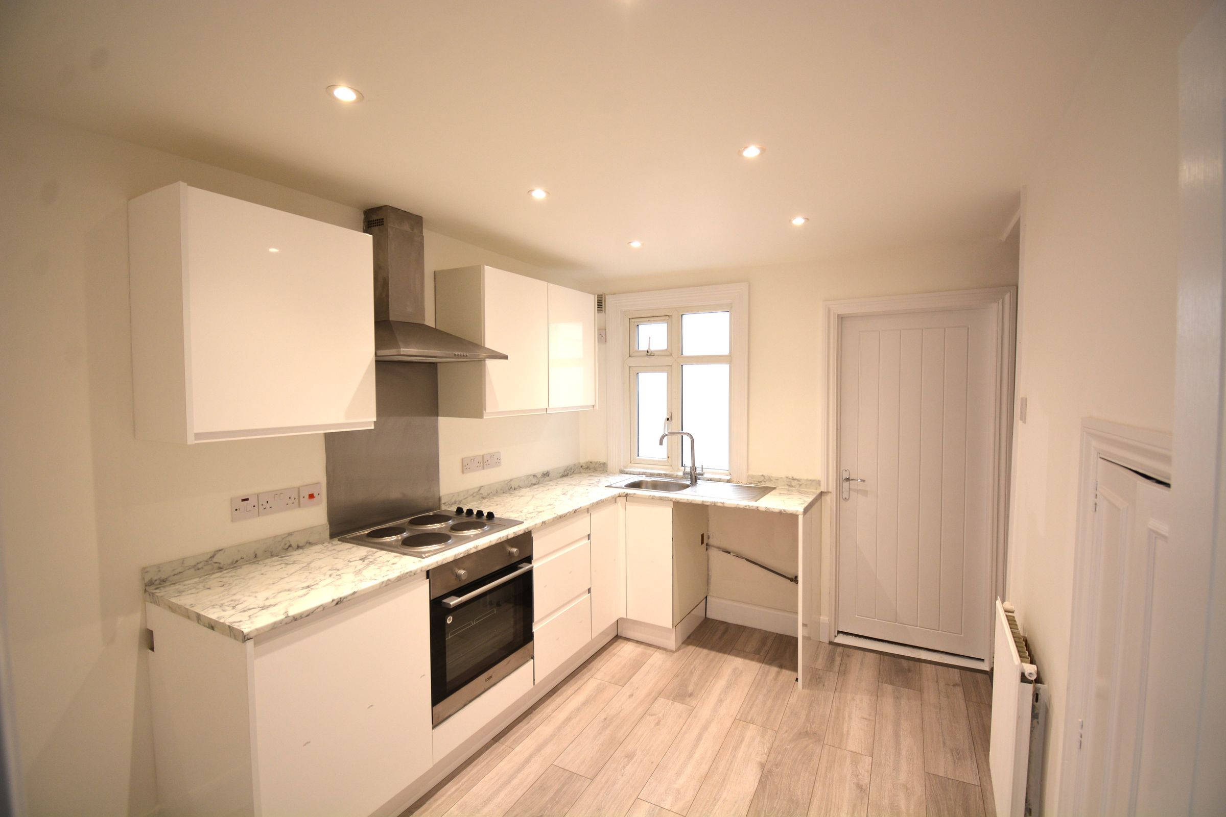 2 bed terraced house to rent in Kingsley Road, Hounslow TW3 Zoopla