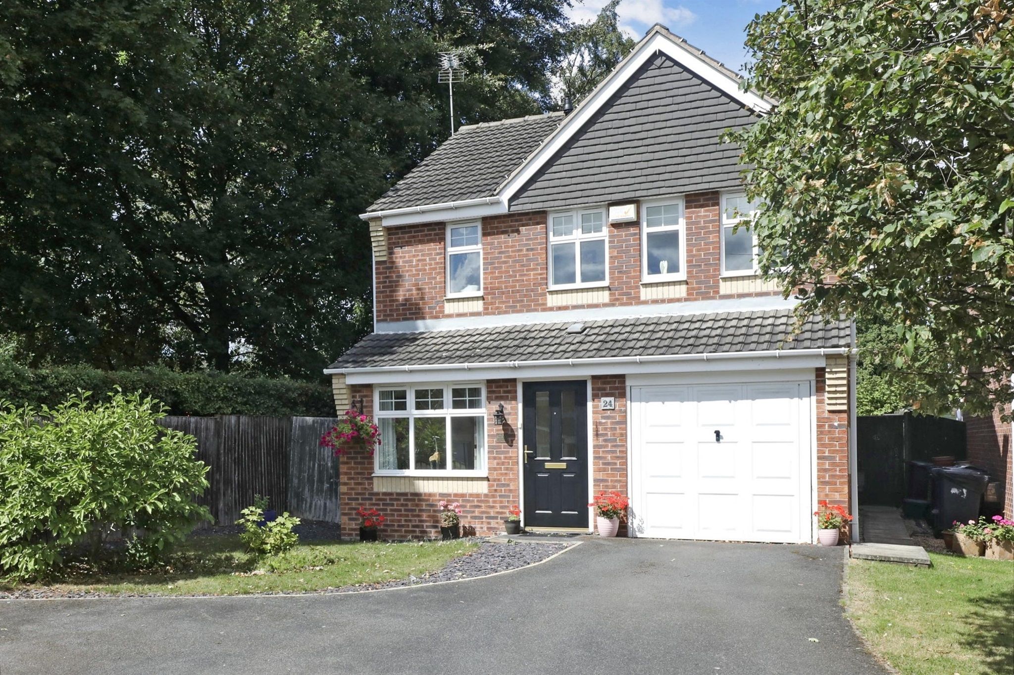 3 bed detached house for sale in Somin Court, Balby, Doncaster DN4 Zoopla