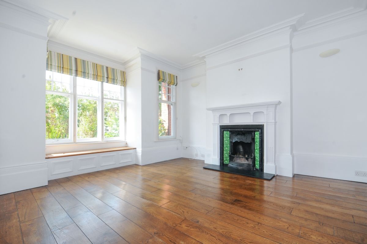 5 bed terraced house to rent in Beaconsfield Parade, Beaconsfield Road