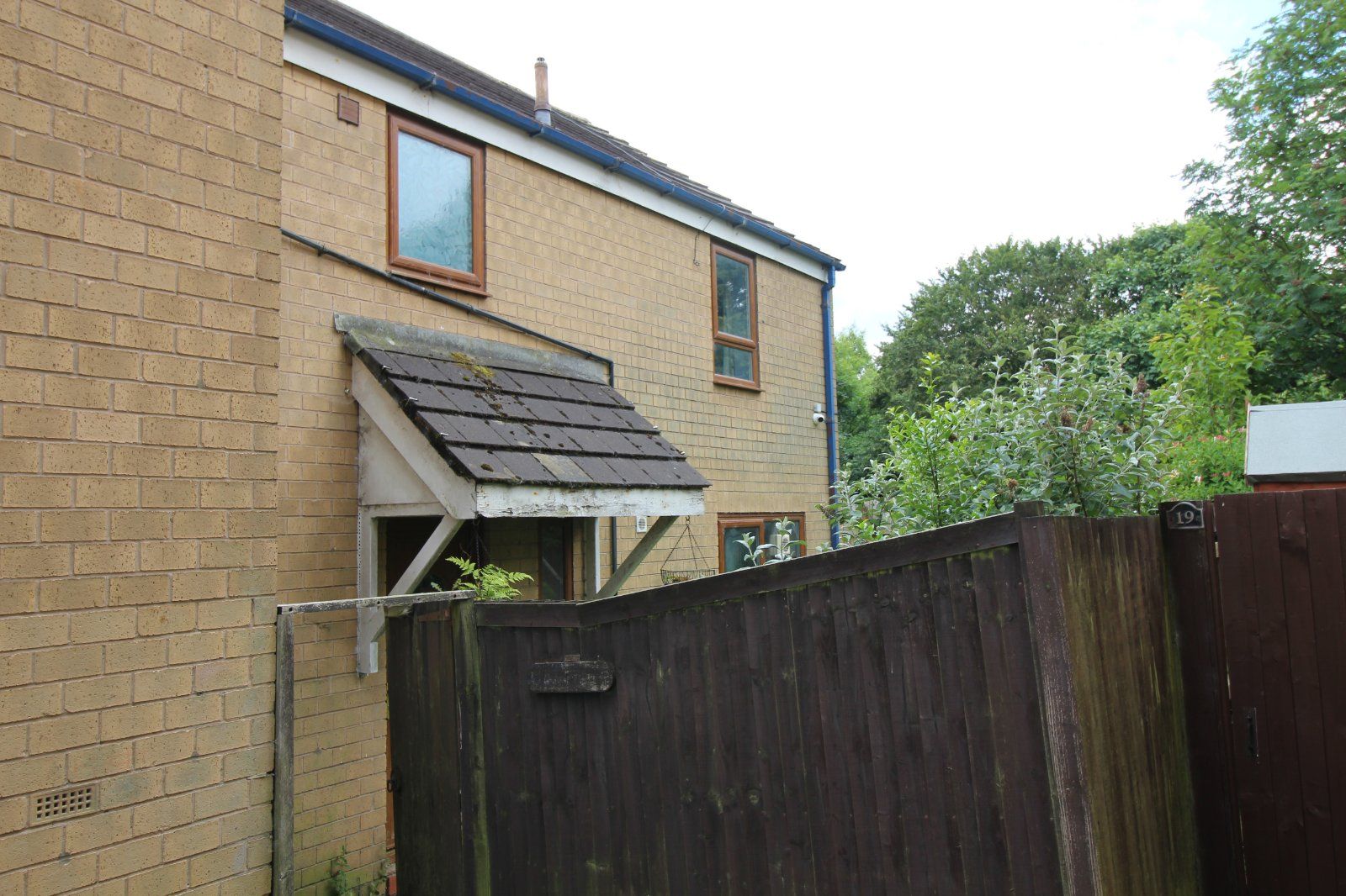 4 bed terraced house for sale in Avebury Close, Blackburn, Lancashire