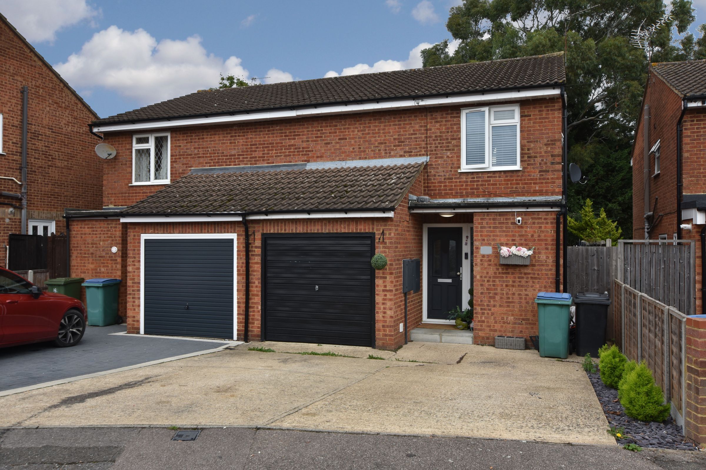 3 bed semidetached house for sale in Forest Road, Watford WD25 Zoopla