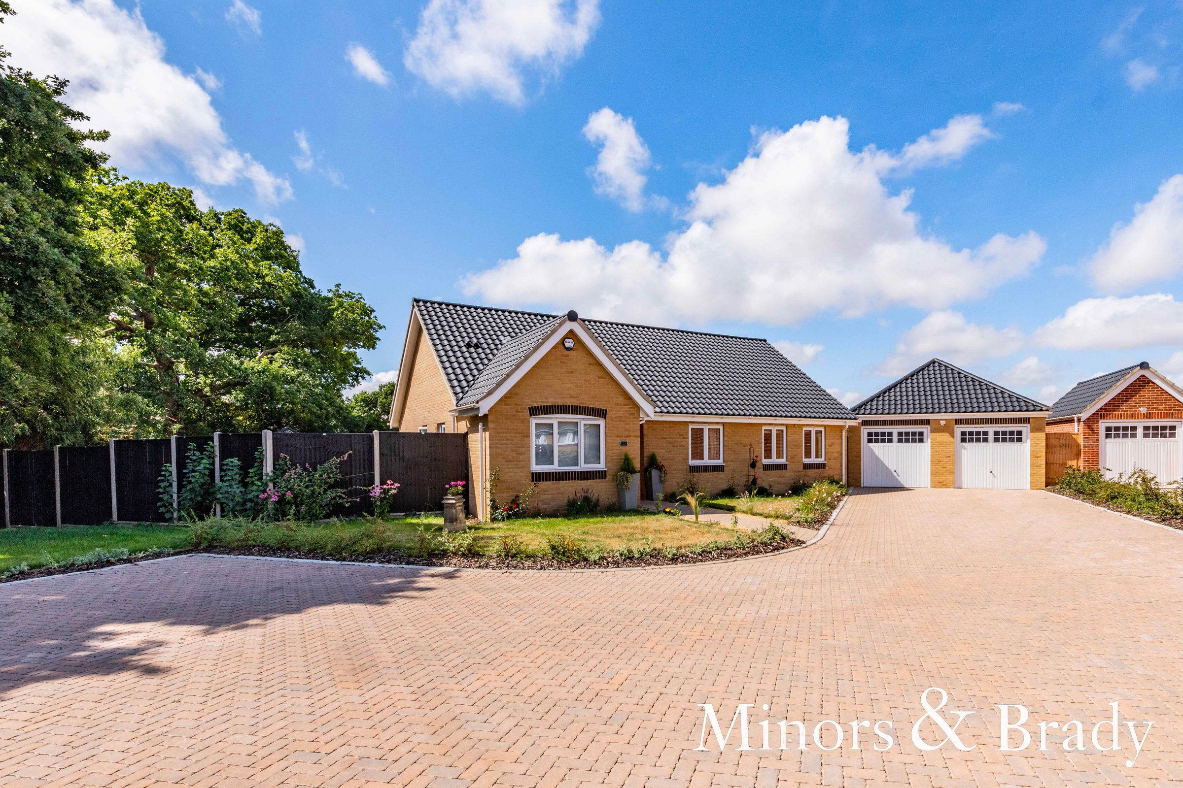 New home, 3 bed detached bungalow for sale in Meadow Way, Rollesby