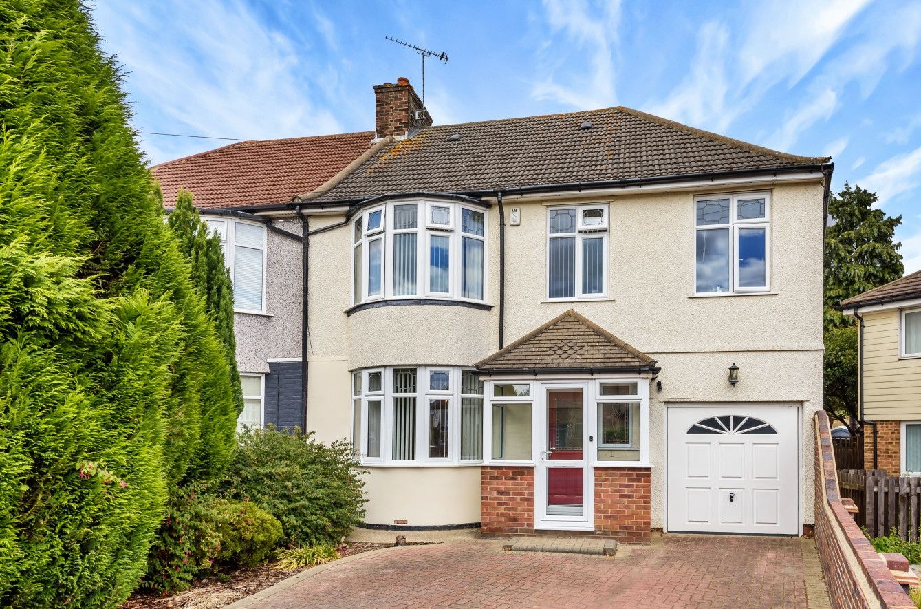 4 bed semidetached house for sale in Faraday Road, Welling DA16 Zoopla