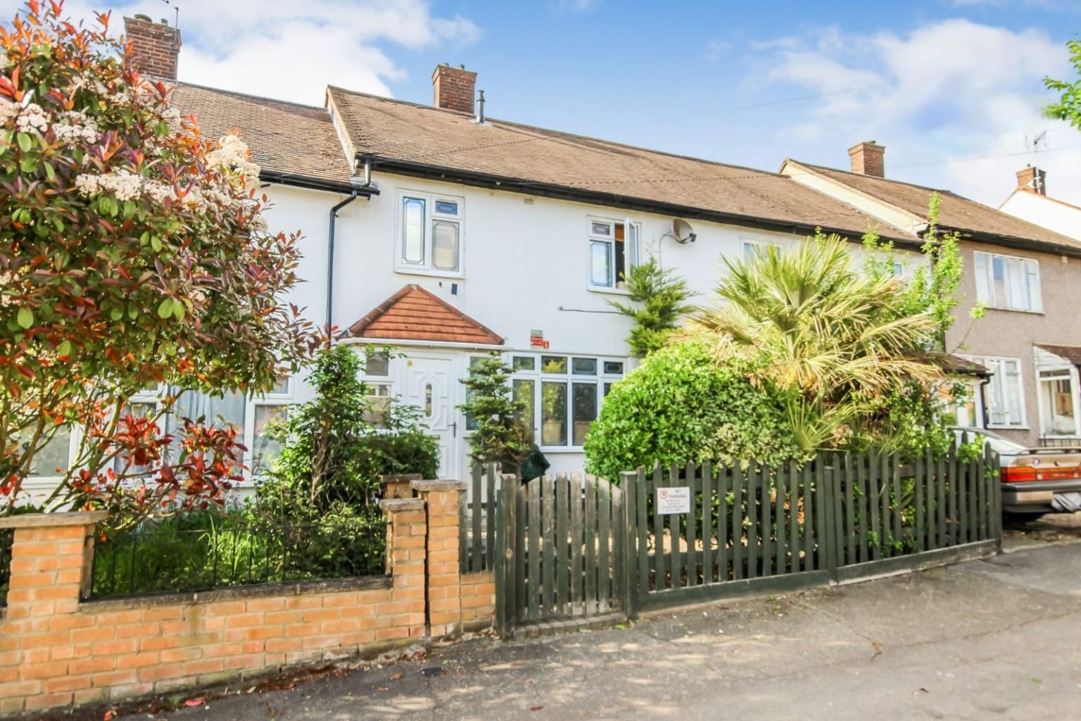 2 bed terraced house to rent in Verderers Road, Chigwell, London IG7