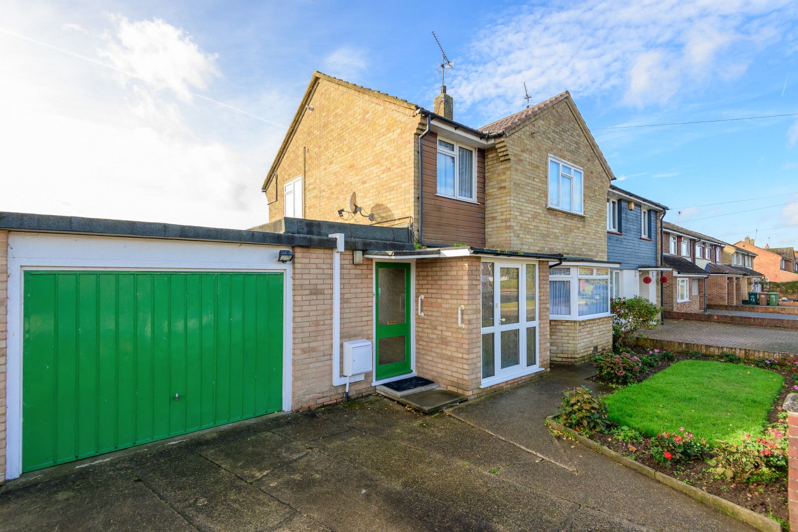 3 bed semidetached house for sale in Briar Road, Shepperton TW17 Zoopla