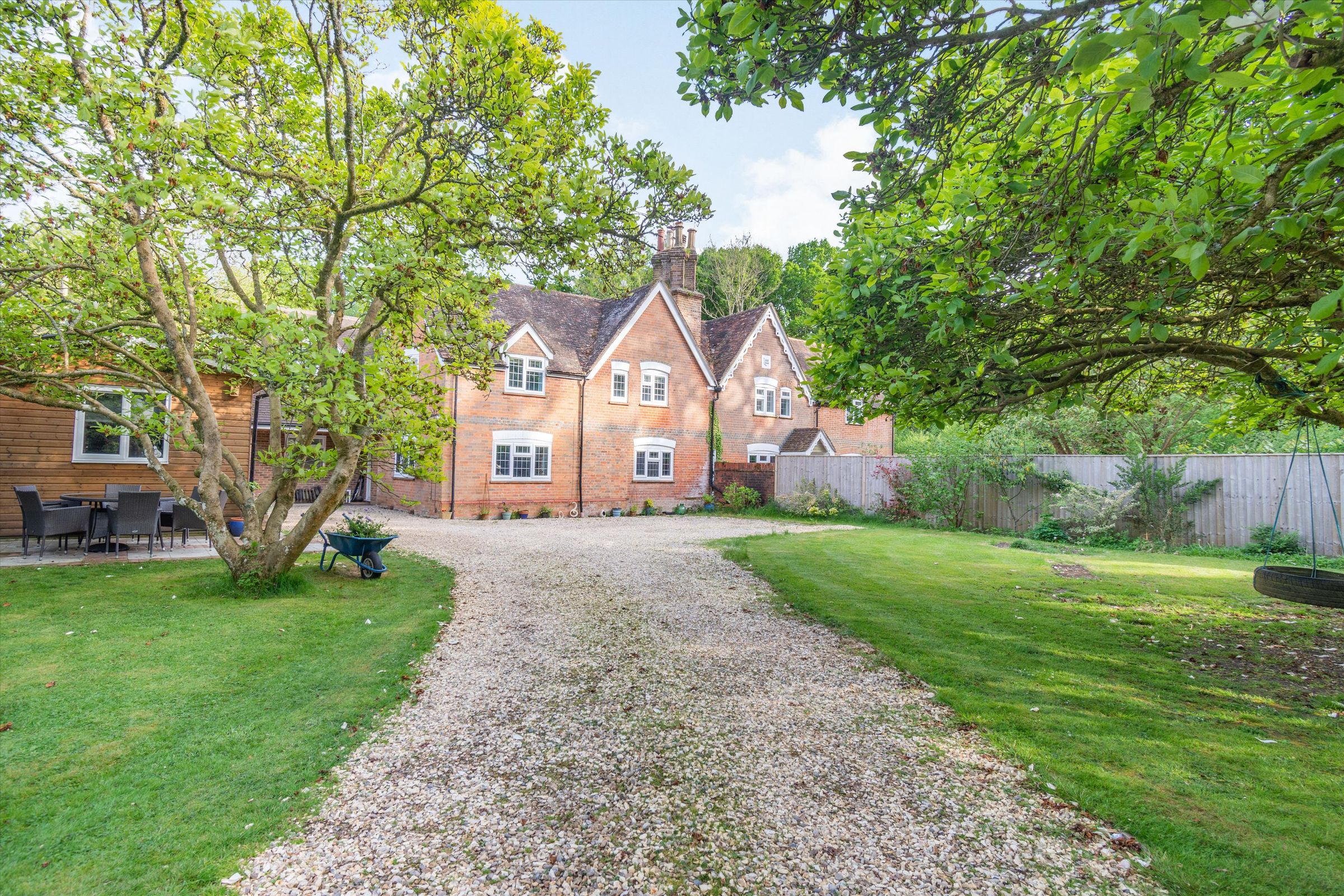 5 bed semidetached house for sale in Dummer, Basingstoke, Hampshire