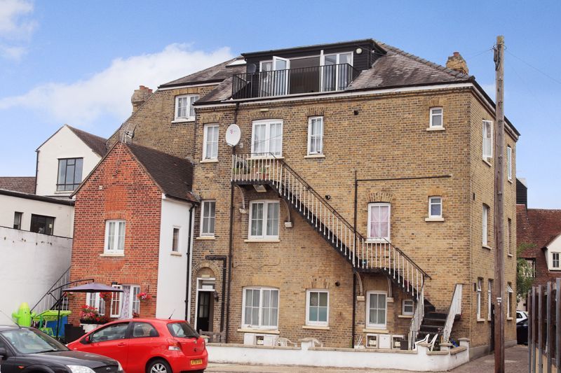 1 bed flat for sale in East Street, Rochford SS4 Zoopla