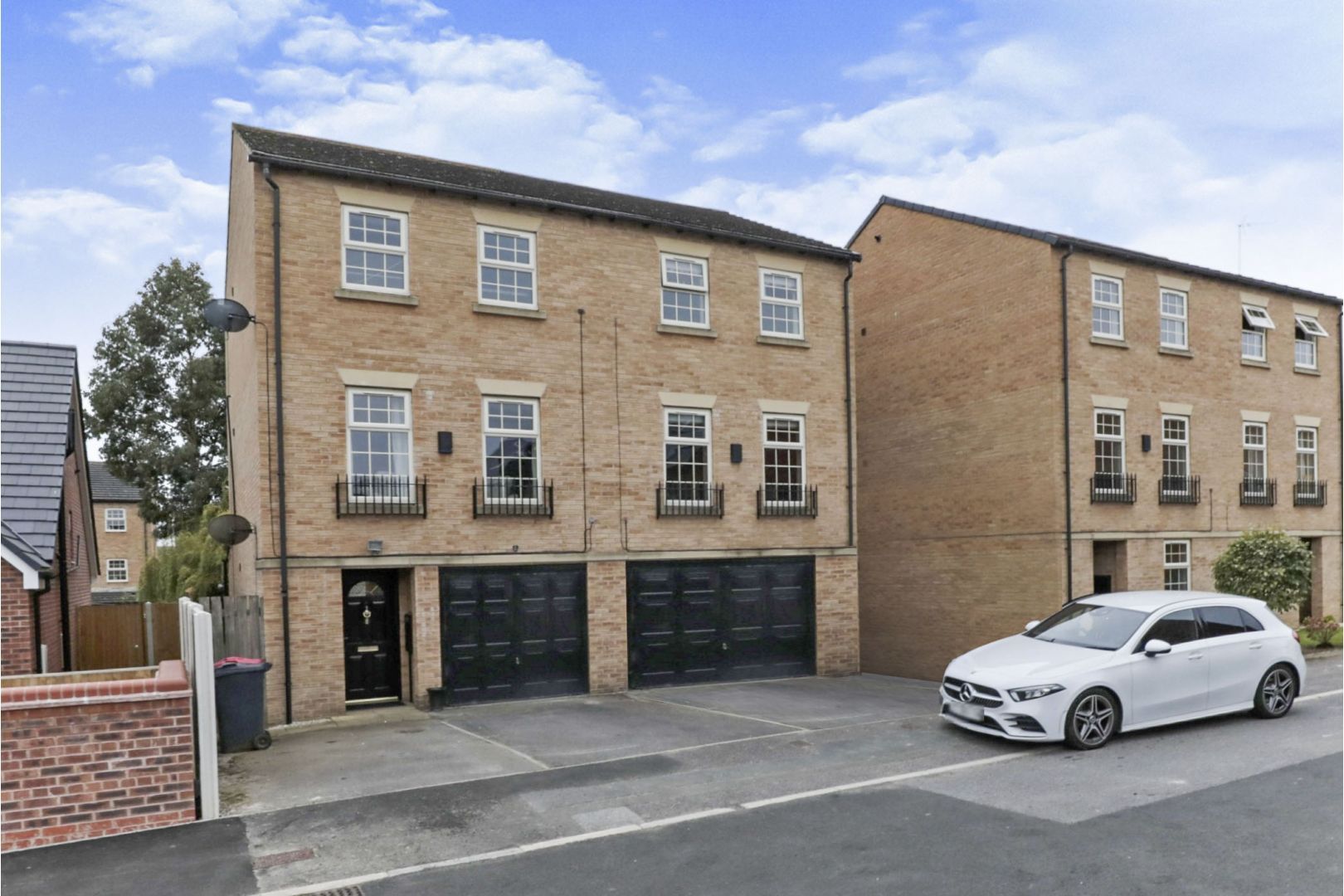 4 bed town house for sale in Turton Road, Rotherham S65 Zoopla