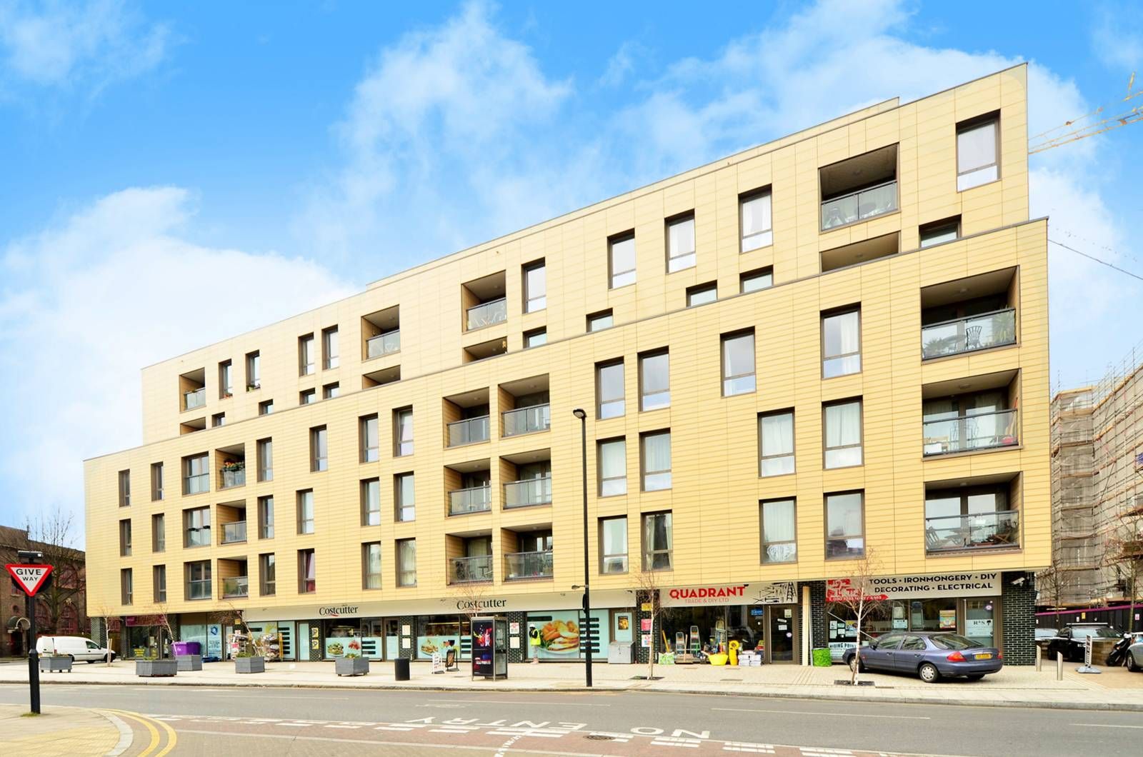 Parking/garage to rent in Oak Square, Brixton, London SW9 Zoopla