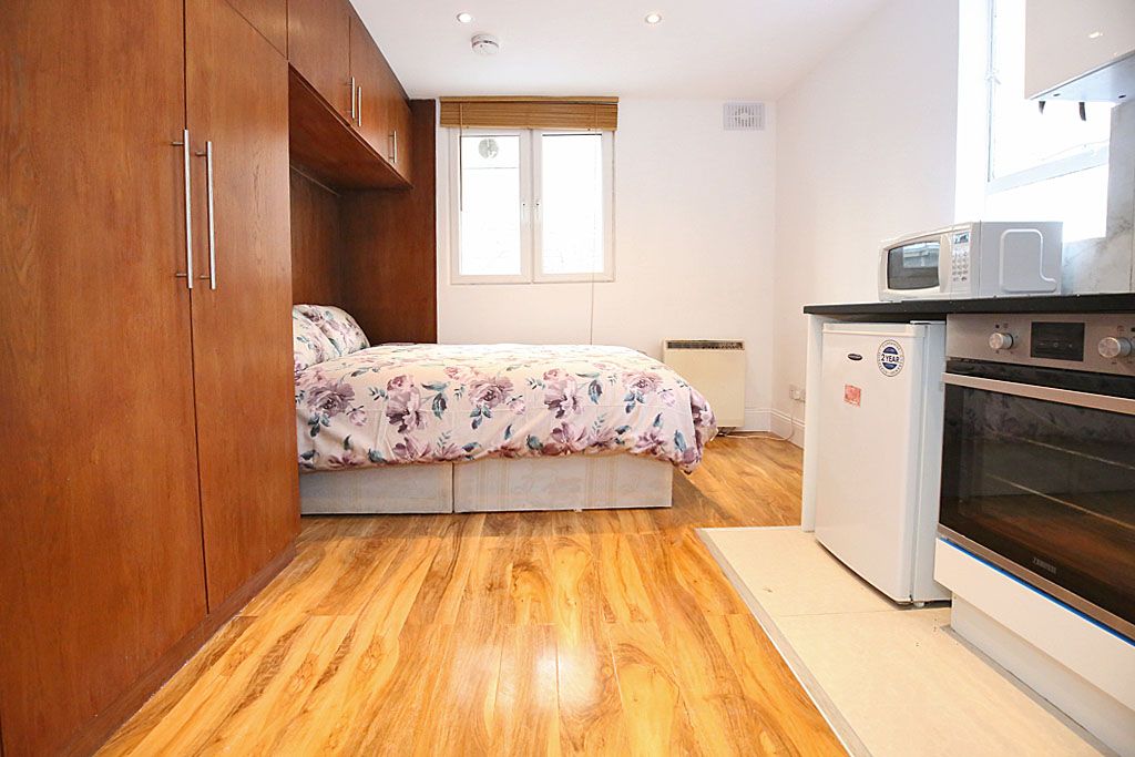 Studio to rent in Inverness Terrace, London W2 Zoopla