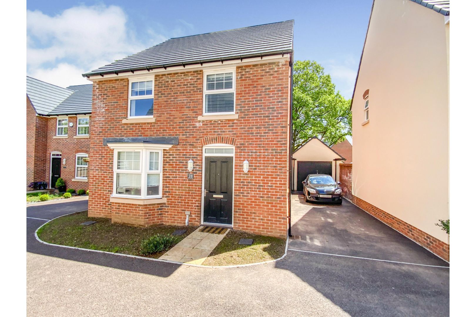 Mid Summer Way, Monmouth NP25