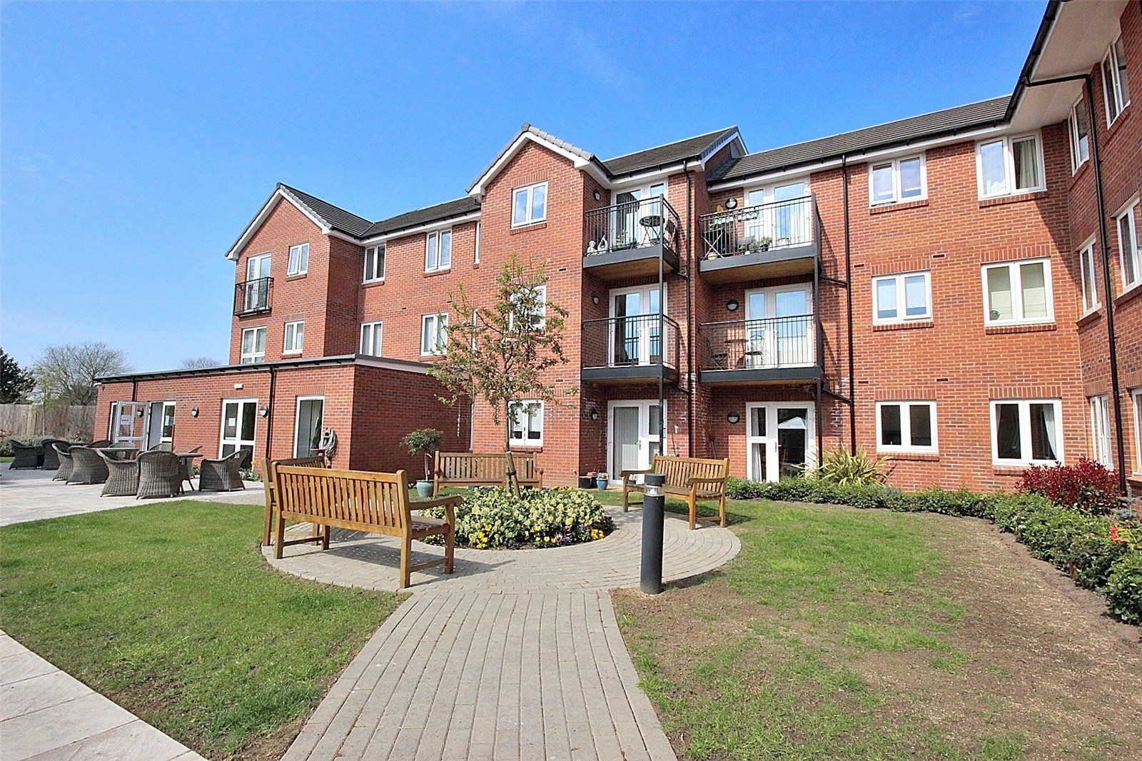 Miller Place High View Bedford Bedfordshire MK41  