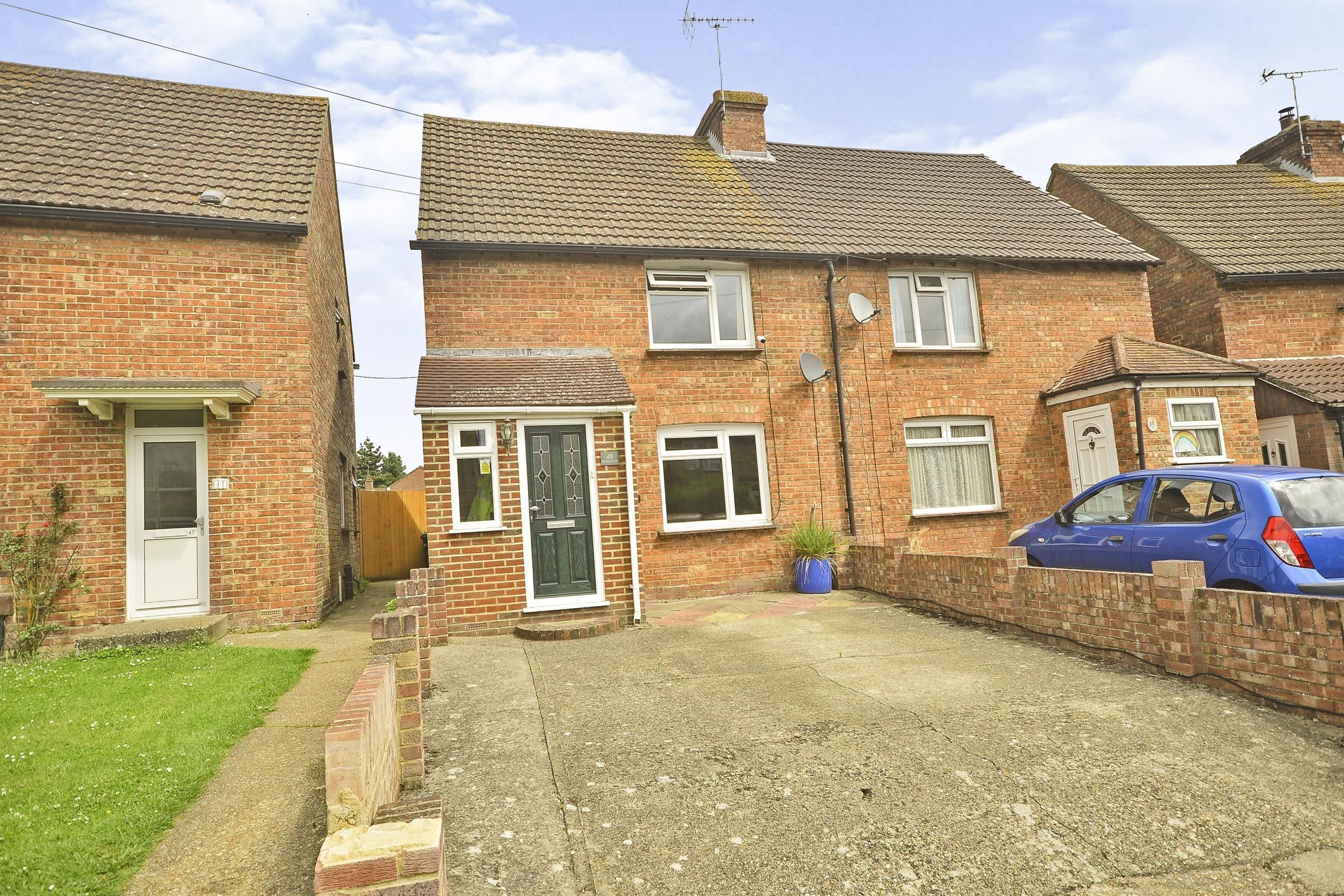 3 bed semidetached house for sale in Bentley Road, Willesborough