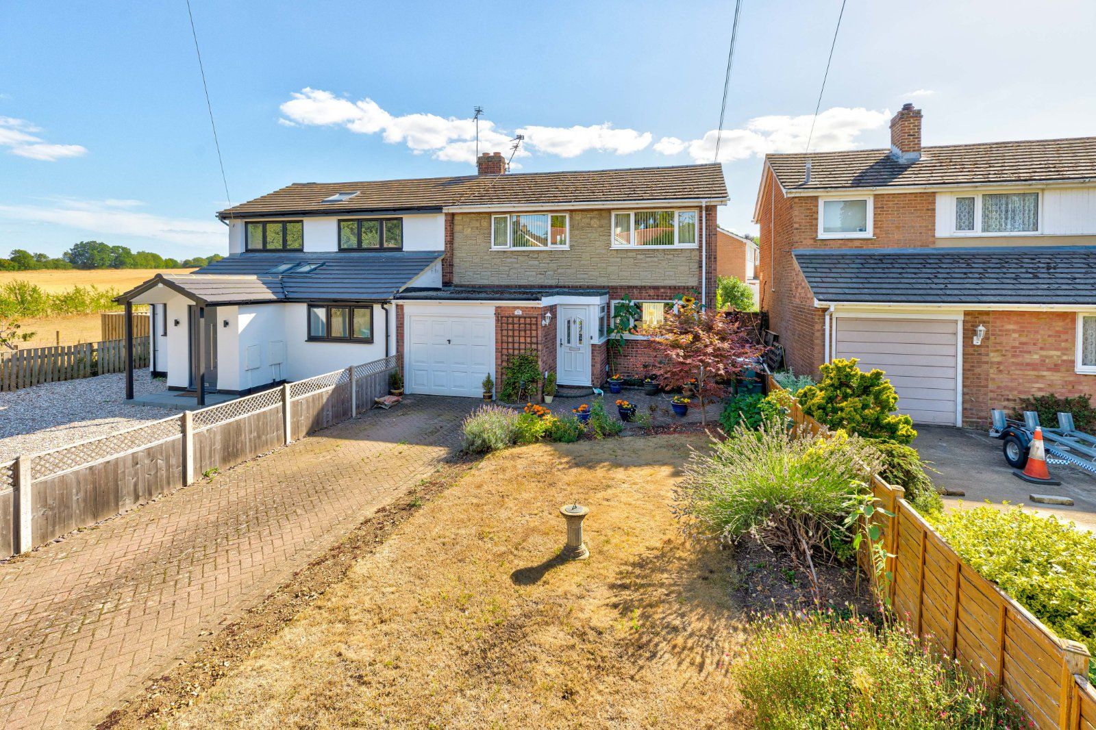 3 bed semidetached house for sale in House Lane, Sandridge, St. Albans