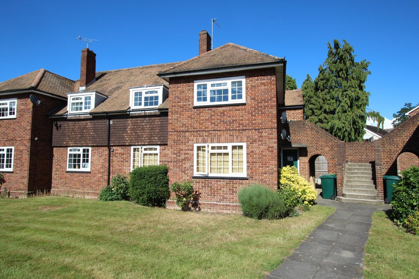 Elmcroft Drive Ashford Ashford TW15  