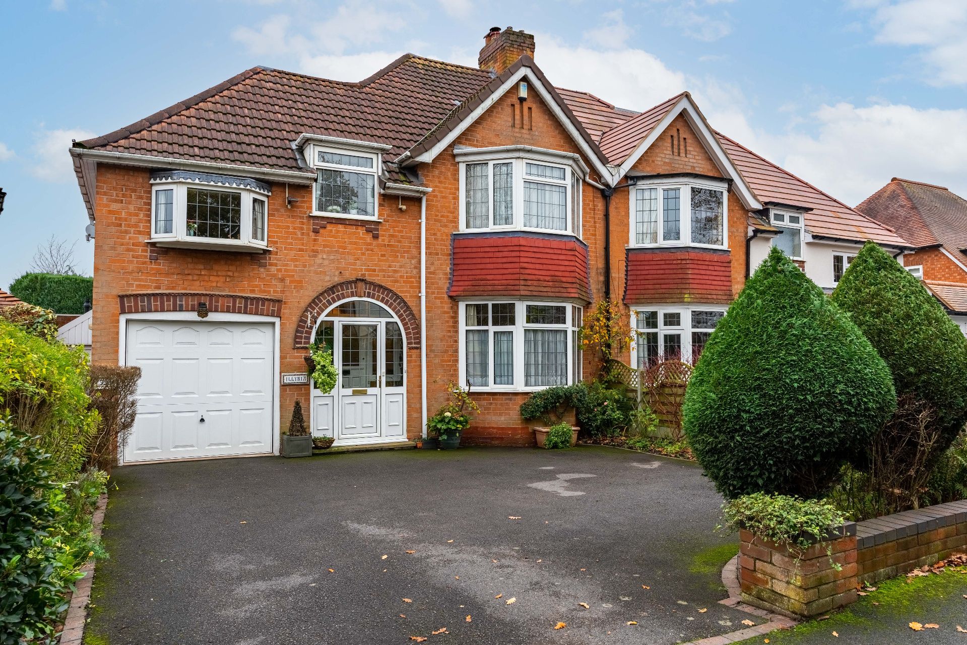 5 bed semidetached house for sale in Streetsbrook Road, Solihull B91