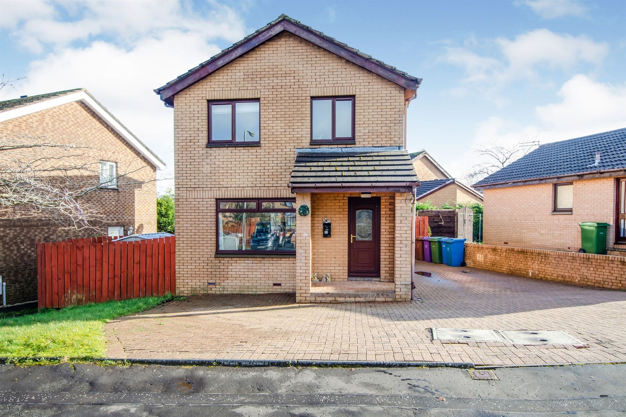 Waukglen Crescent, Glasgow G53