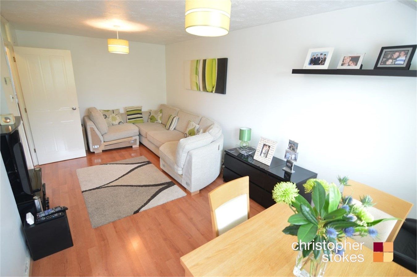 2 bed flat to rent in Percival Court, Windmill Lane, Cheshunt EN8 Zoopla